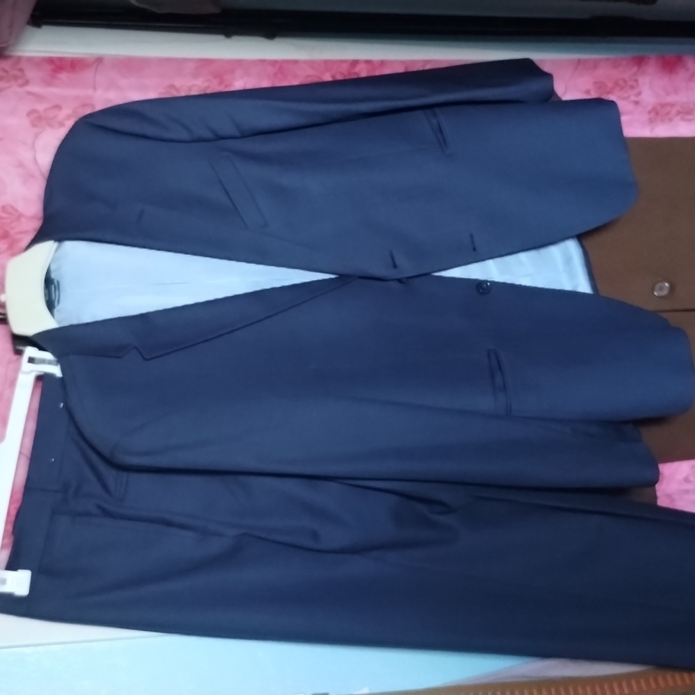 Tommy Hilfiger R44 Worsted Wool Blue Suit